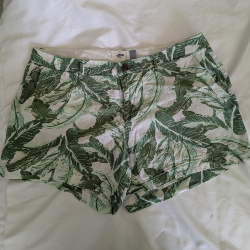 OLD NAVY Women's Shorts Size 8 Green/White Floral Linen